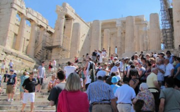 Μείωση των late bookings των Βρετανών στην Ελλάδα λόγω κρίσης