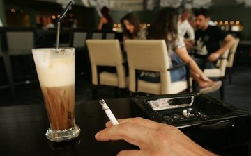 Αυξάνονται καύσιμα, τσιγάρα, καφές, τηλέφωνο - Η λίστα με τις ανατιμήσεις