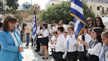 Σακελλαροπούλου: Η Ελλάδα επιδιώκει εποικοδομητική σχέση με τους γείτονές της