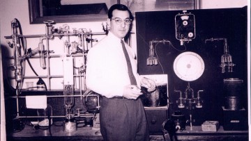 Η συμβολή του Καρπάθιου Νίκου Δαλιάνη στην κατασκευή της ατομικής βόμβας