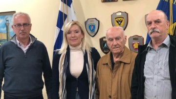 Με την Ένωση Αποστράτων Αξιωματικών Στρατού Δωδεκανήσου συναντήθηκε η Ε. Φτακλάκη