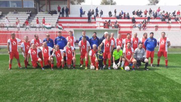 Διεθνές τουρνουά παλαίμαχων ποδοσφαιριστών στο γήπεδο Αφάντου Ρόδου: μια γιορτή του ποδοσφαίρου!