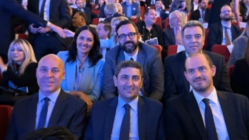 M. Kόνσολας: «Το πρόγραμμα της Νέας Δημοκρατίας για τη νέα τετραετία - 8 Δεσμεύσεις - 8 Στόχοι»