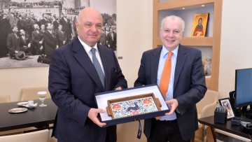 Με τον πρόεδρο της Eurobank κ. Γιώργο Ζανιά συναντήθηκε ο δήμαρχος Ρόδου