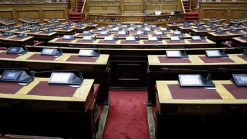 Όλα όσα θα γίνουν στη Βουλή από Δευτέρα: Η ορκωμοσία των βουλευτών, οι προγραμματικές και η πρώτη σύγκρουση κυβέρνησης – αντιπολίτευσης