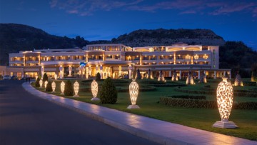 Προσωπικό διάφορων ειδικοτήτων αναζητά το πολυτελές ξενοδοχείο La Marquise Luxury Resort Complex