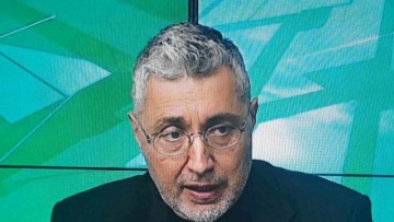 Γ. Σάββενας: Είναι κακό να χτίζεις στην άμμο παλάτια