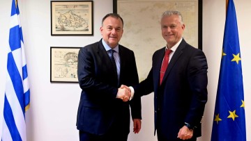 Με τον υφυπουργό Ναυτιλίας Ιωάννη Παππά συναντήθηκε ο δήμαρχος Λειψών Φώτης Μάγγος