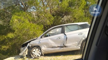 Σύγκρουση οχημάτων ανάμεσα σε Αρχάγγελο και Χαράκι