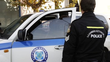 "Αποψιλώνει" από αστυνομικούς και οχήματα την τοπική αστυνομία η ηγεσία της ΕΛΑΣ