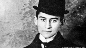 Ηλίας Καραβόλιας: Στο εδώλιο του «εσωτερικού δικαστηρίου»: Εκατό χρόνια από τον θάνατο του Φραντς Κάφκα