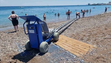 Ρόδος: Δολιοφθορά στο ειδικό σύστημα πρόσβασης των ΑΜΕΑ στην παραλία καταγγέλλει ο σύλλογός τους