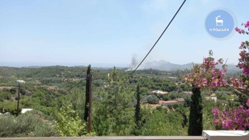 Επικίνδυνη πυρκαγιά σε εξέλιξη στην περιοχή Ψίνθος