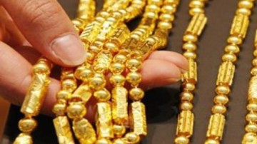 35χρονη έκλεψε 4 χρυσές αλυσίδες