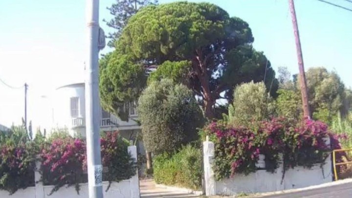 Το σπίτι του 44χρονου Σύρου που φέρεται ως εγκέφαλος κυκλώματος διακίνησης μεταναστών.