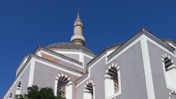 Σε λειτουργία από σήμερα το τέμενος του Σουλεϊμάν