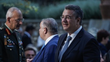 Απόστολος Τζιτζικώστας ο «εκλεκτός» για την θέση του Επιτρόπου
