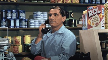 Θερινό σινεμά στο προαύλιο του Μουσικού Σχολείου Ρόδου