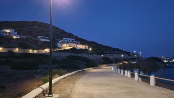 Αυτόνομα φωτιστικά με φωτοβολταϊκό σύστημα τοποθετήθηκαν στους Λειψούς
