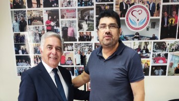 Επίσκεψη του Βασίλη Υψηλάντη στα γραφεία του Συλλόγου Εθελοντών Αιμοδοτών Ρόδου