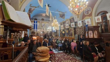 Ο πανηγυρικός εσπερινός στον εορτάζοντα Ενοριακό Ιερό Ναό Αρχαγγέλου Πανόρμου Καλύμνου (video)