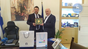 Συνάντηση του δημάρχου Ρόδου, Αλέξανδρου Κολιάδη, με τον δήμαρχο Βόλου, Αχιλλέα Μπέο (βίντεο & φωτογραφίες)