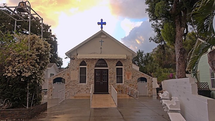 Το παρεκκλήσι του «Ταξιάρχη» στο Tarpon Springs της Φλώριδας. “Taxiarchis” chapel in Tarpon Springs Florida.