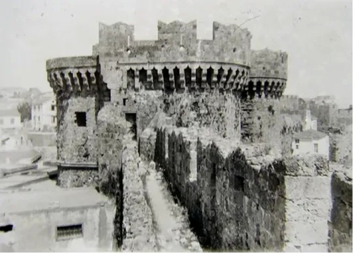 Άποψη από νότια της Θαλασσινής Πύλη (1923-24), Ιταλική Αρχαιολογική Σχολή Αθηνών