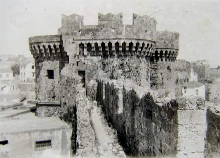 Aποψη από νότια της Θαλασσινής Πύλη (1923-24) [Ιταλική Αρχαιολογική Σχολή Αθηνών]