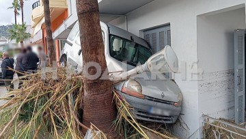 Εικόνες αποκάλυψης στην Ιαλυσό, σε απόγνωση οι κάτοικοι (video)