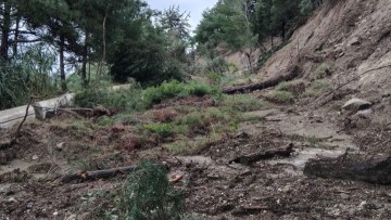 Έκλεισε προσωρινά ο δρόμος προς την ανάβαση του Φιλερήμου