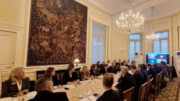 Ενίσχυση Ελληνογαλλικής Συνεργασίας: Η Ετήσια Συνάντηση των Επίτιμων Προξένων