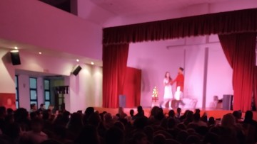 Με μεγάλη επιτυχία πραγματοποιήθηκε η παράσταση "Ο Καρυοθραύστης & ο Βασιλιάς των Ποντικών" στην Κρεμαστή