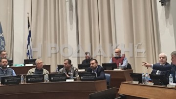«Μαλλιά κουβάρια» έγιναν στο Δημοτικό Συμβούλιο Ρόδου