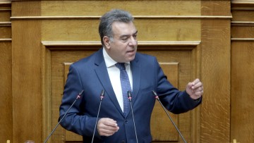 Μ. Κόνσολας: «Απαράδεκτο αυτό που συμβαίνει στους Αρκιούς. Δεν μπορεί να αμφισβητούνται οι ιδιοκτησίες των κατοίκων του νησιού»