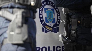 Ναρκωτικές ουσίες είχε στο αυτοκίνητο που οδηγούσε χωρίς δίπλωμα