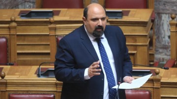 Χρήστος Τριαντόπουλος: Υπό παραίτηση ενόψει της Προανακριτικής για τα Τέμπη