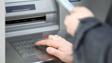 Επανυπολογισμός συντάξεων: Ανατροπές για χιλιάδες μηχανικούς, συμβολαιογράφους, δικηγόρους και γιατρούς
