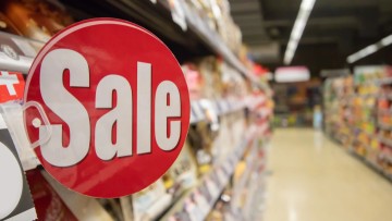 Παραπλανητικές εκπτώσεις: Στις 6 Μαρτίου τα «αποκαλυπτήρια» του νέου Κώδικα Δεοντολογίας