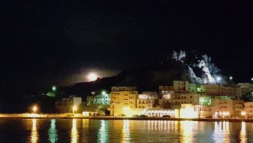 Άγριος ξυλοδαρμός μεταξύ γυναικών στα Πηγάδια Καρπάθου| Tην υπόθεση χειρίζεται ο δικηγόρος Μανώλης Ι. Διάκος