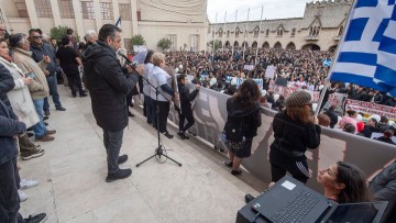 Παναγιώτης Εγγλέζος, πρόεδρος Εργατικού Κέντου: "Τέτοια μάζωξη, δεν έγινε ποτέ ξανά στη Ρόδο"