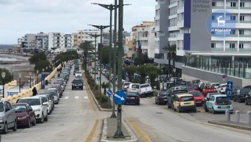 Βίντεο: Μέχρι τα Κρητικά και  το Μόντε Σμιθ στάθμευσαν εκατοντάδες οδηγοί για να πάρουν μέρος στη μεγάλη συγκέντρωση
