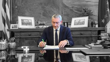 Ηλεκτροφωτισμός του γηπέδου Παραδεισίου από την Περιφέρεια Νοτίου Αιγαίου