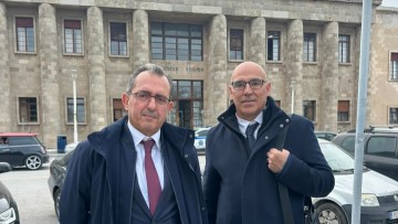 Πολεοδομία Ρόδου: Απολογήθηκε πριν λίγο ο αναπληρωτής προϊστάμενος. Τι δήλωσαν οι συνήγοροι υπεράσπισης