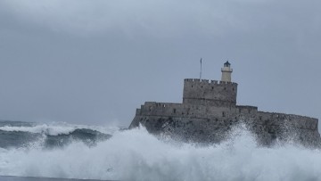 Ήχησε το 112 πριν από λίγο στη Ρόδο
