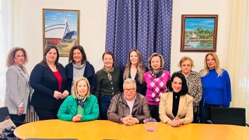 Δωρεές του Ομίλου Inner Wheel Ρόδου στον Ξενώνα Φιλοξενίας Γυναικών Θυμάτων Βίας και στο Συσσίτιο του δήμου Ρόδου