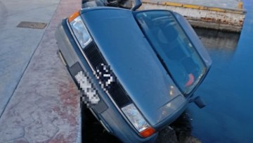 Όχημα έπεσε σε βραχώδη περιοχή κοντά στο λιμάνι της Κω – Σώος ο οδηγός