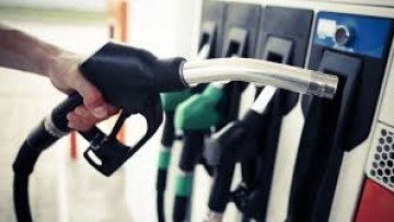 Ρόδος: Πήγε να βάλει βενζίνη στο όχημά του και έκλεψε τον υπάλληλο του πρατηρίου