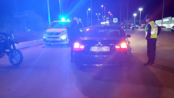 Ήταν μεθυσμένος, προκάλεσε ατύχημα και επιτέθηκε στους αστυνομικούς 35χρονος Άγγλος