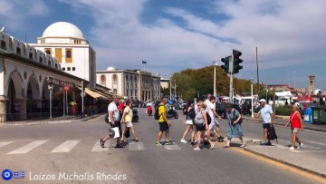 15.000 περισσότεροι τουρίστες ήρθαν φέτος τον Απρίλιο στη Ρόδο